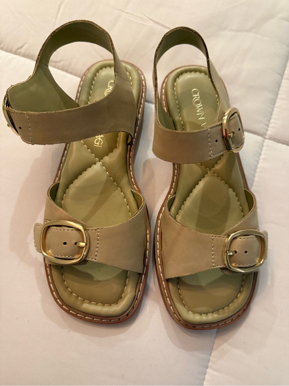 Crown Vintage Beige Leather Buckle Slingback Sandals